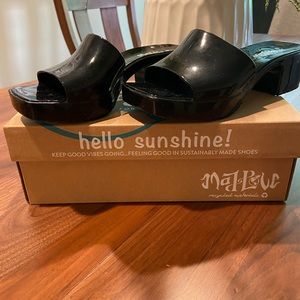 Mad Love Marni Jelly Slide Mule Heels
Black 6